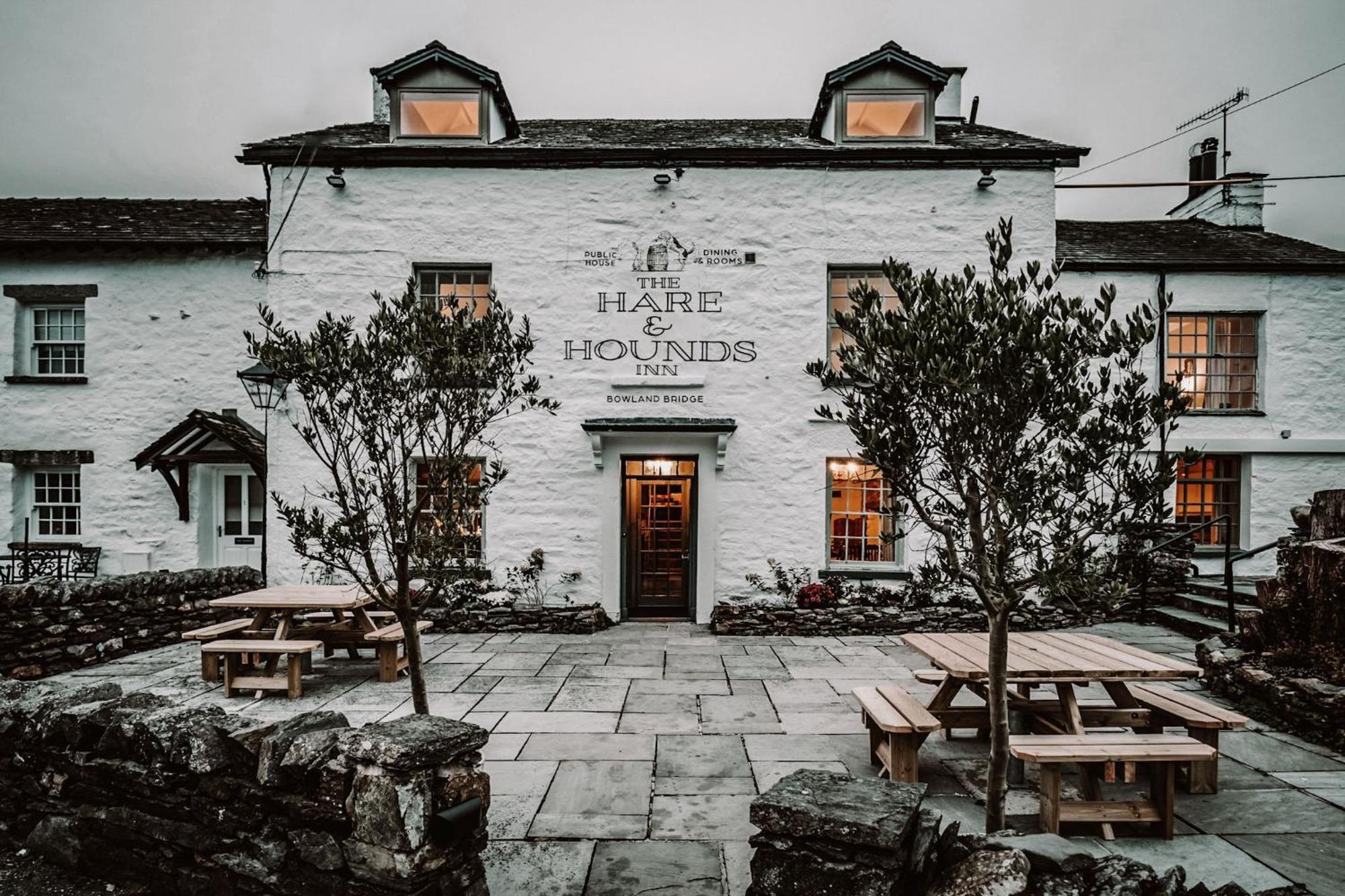 The Hare & Hounds Inn Bowland Bridge Экстерьер фото